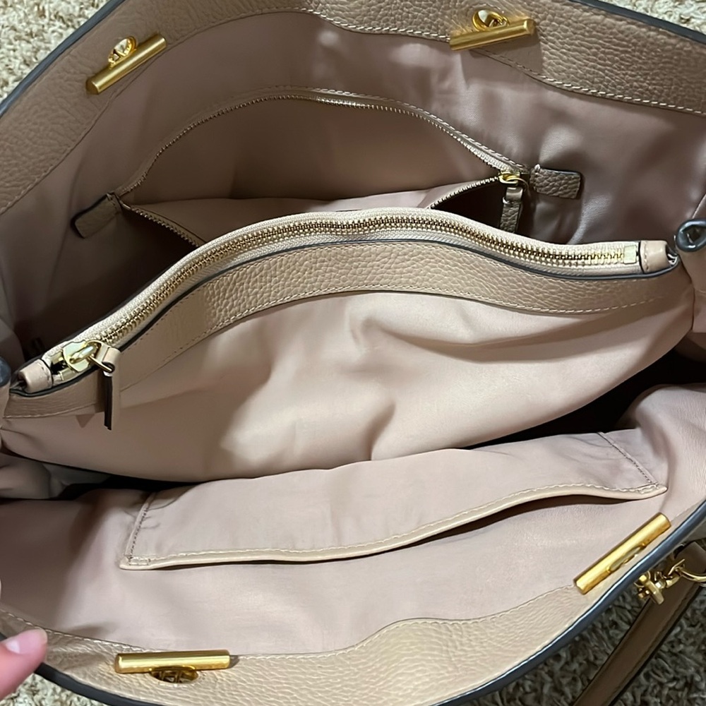 Tory Burch Carter Tote Nude Pink Pebbled Leather - Picture 7 of 10